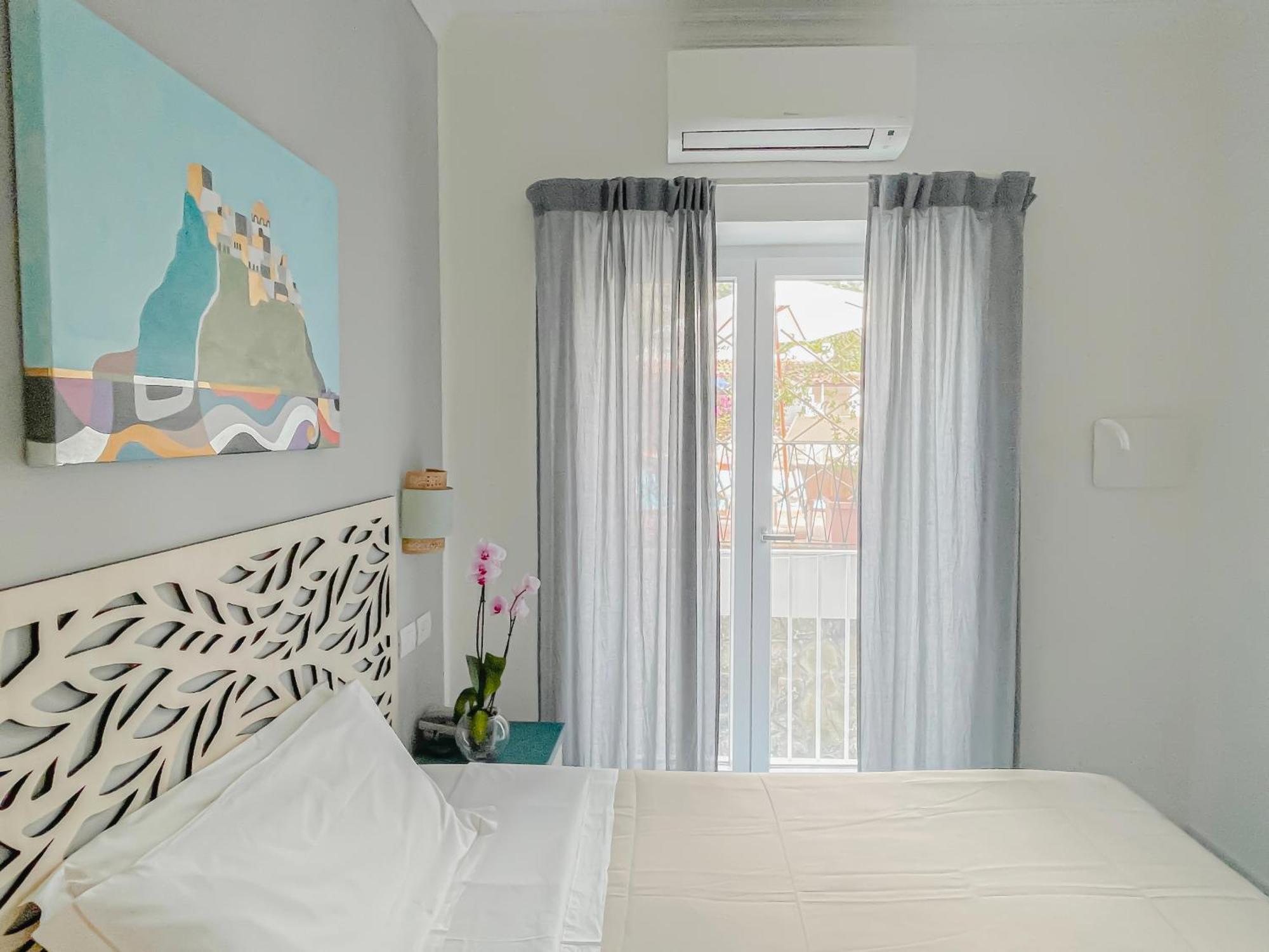Lord Byron Hotel 4*